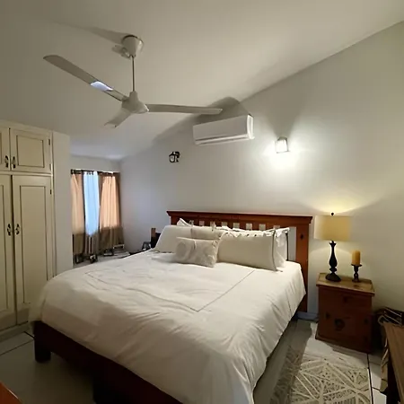 Aloha Condominios
